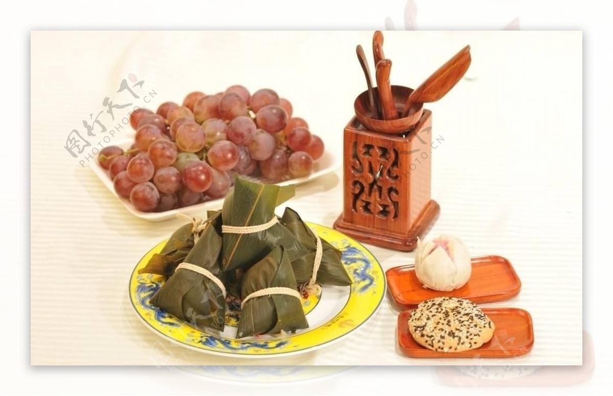 粽子水果餐具图片