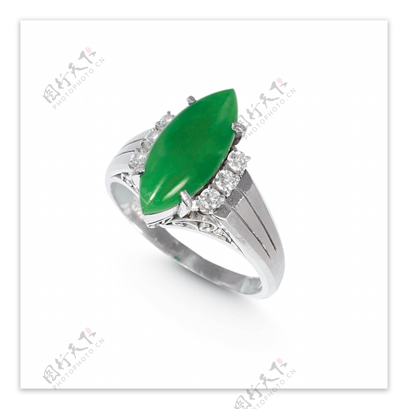 绿宝石铂金戒指