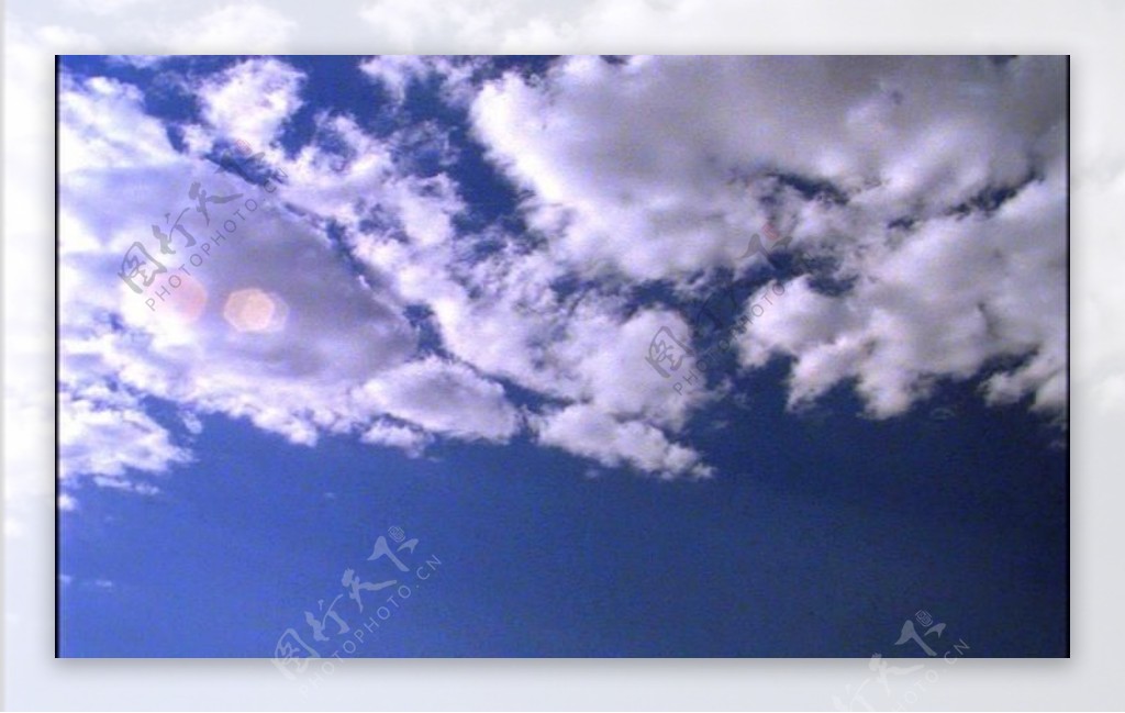 云朵飘飘之十一图片