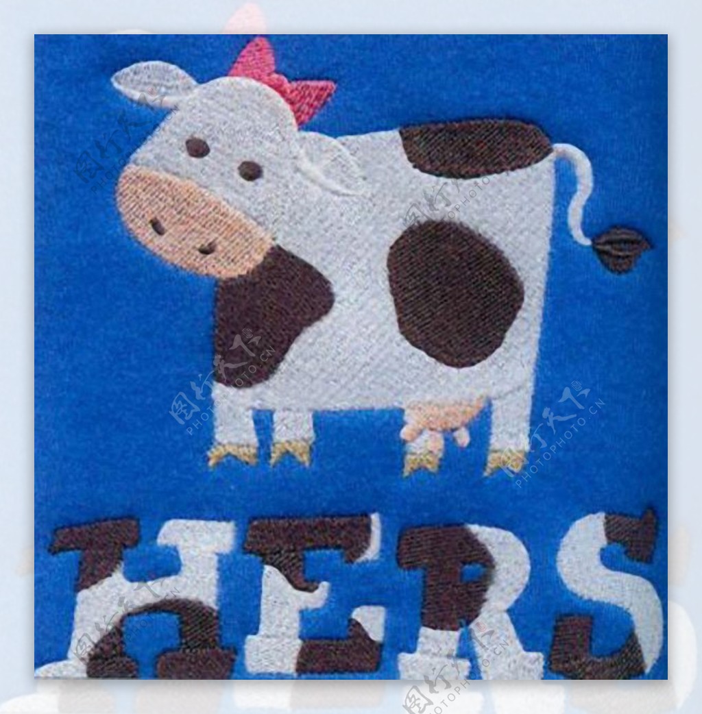 童装绣花T恤图案可爱动物免费素材