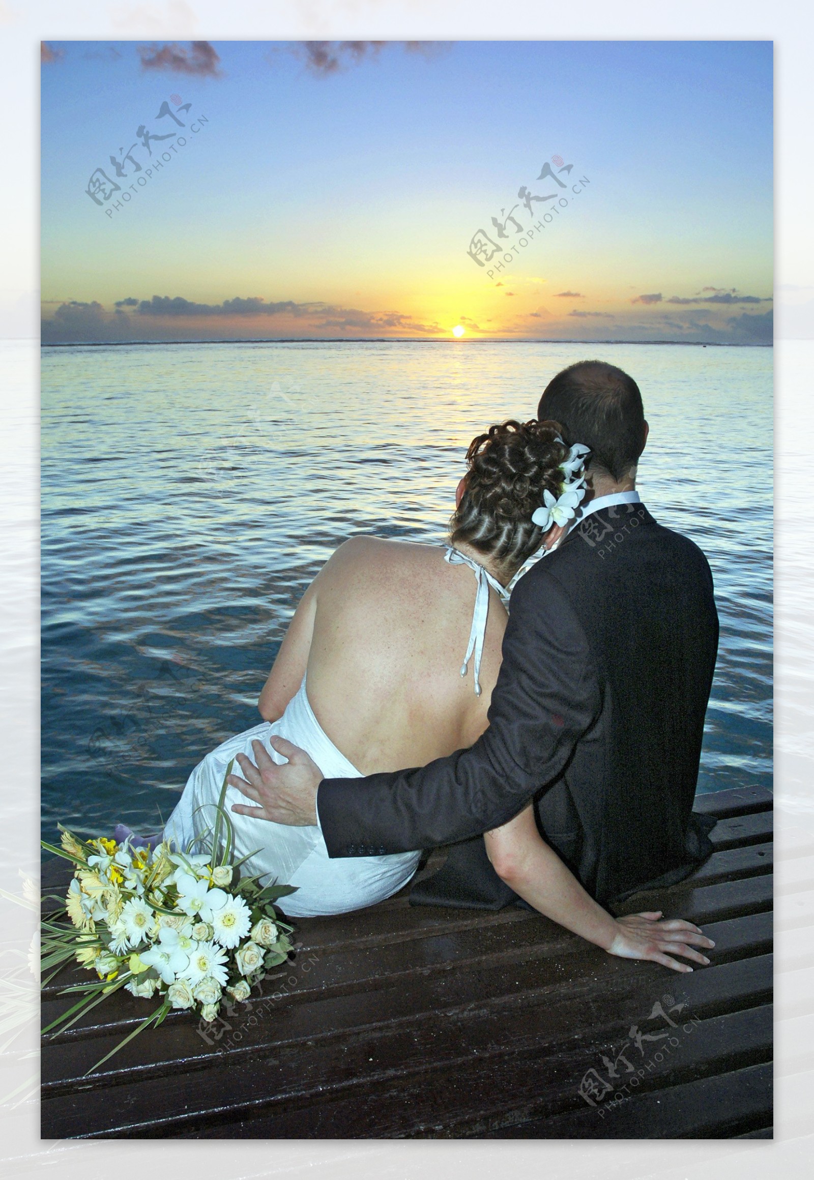 couplejetty毛里求斯海滩婚纱情侣图片