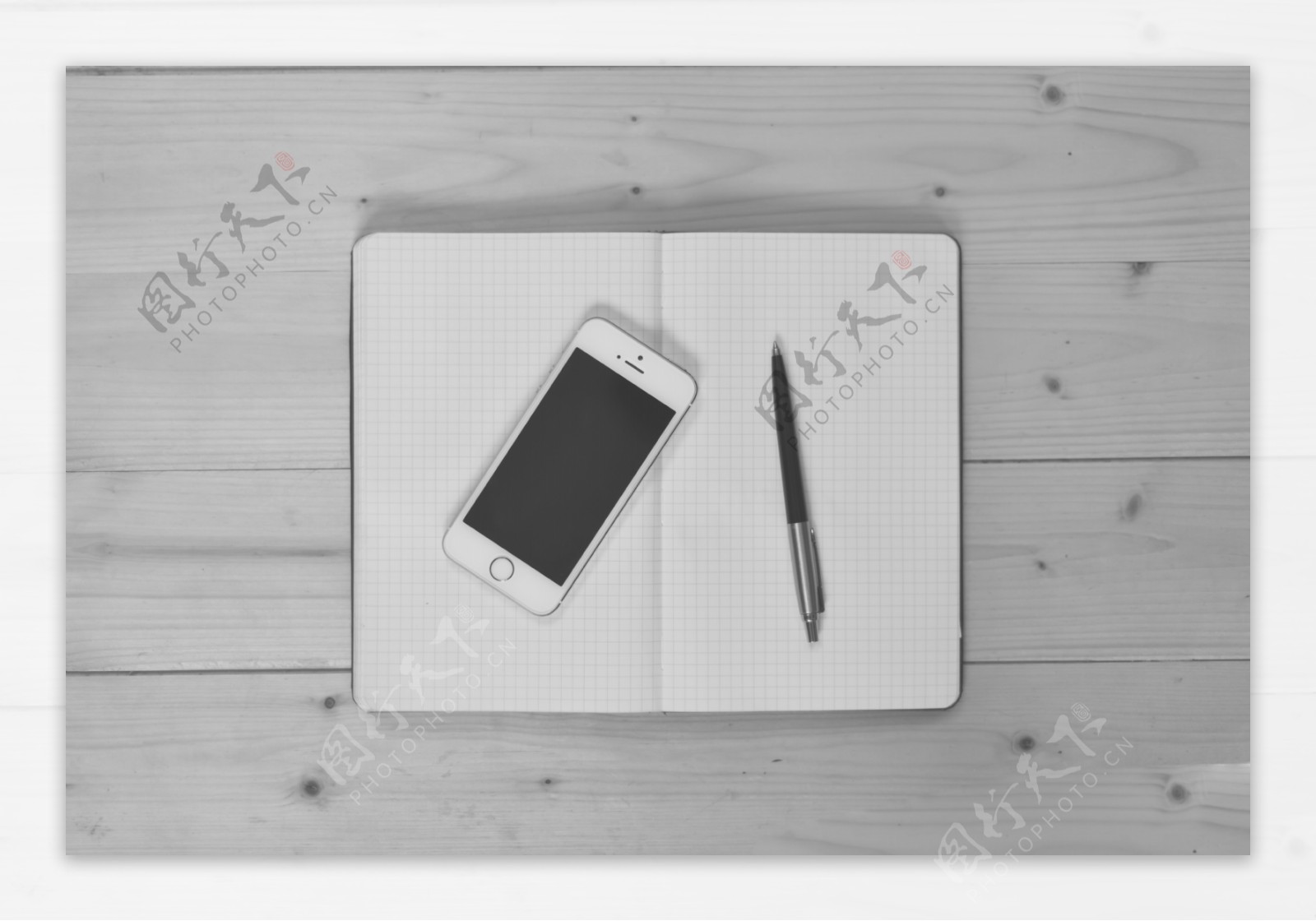 黑白iphone5vi模板图片