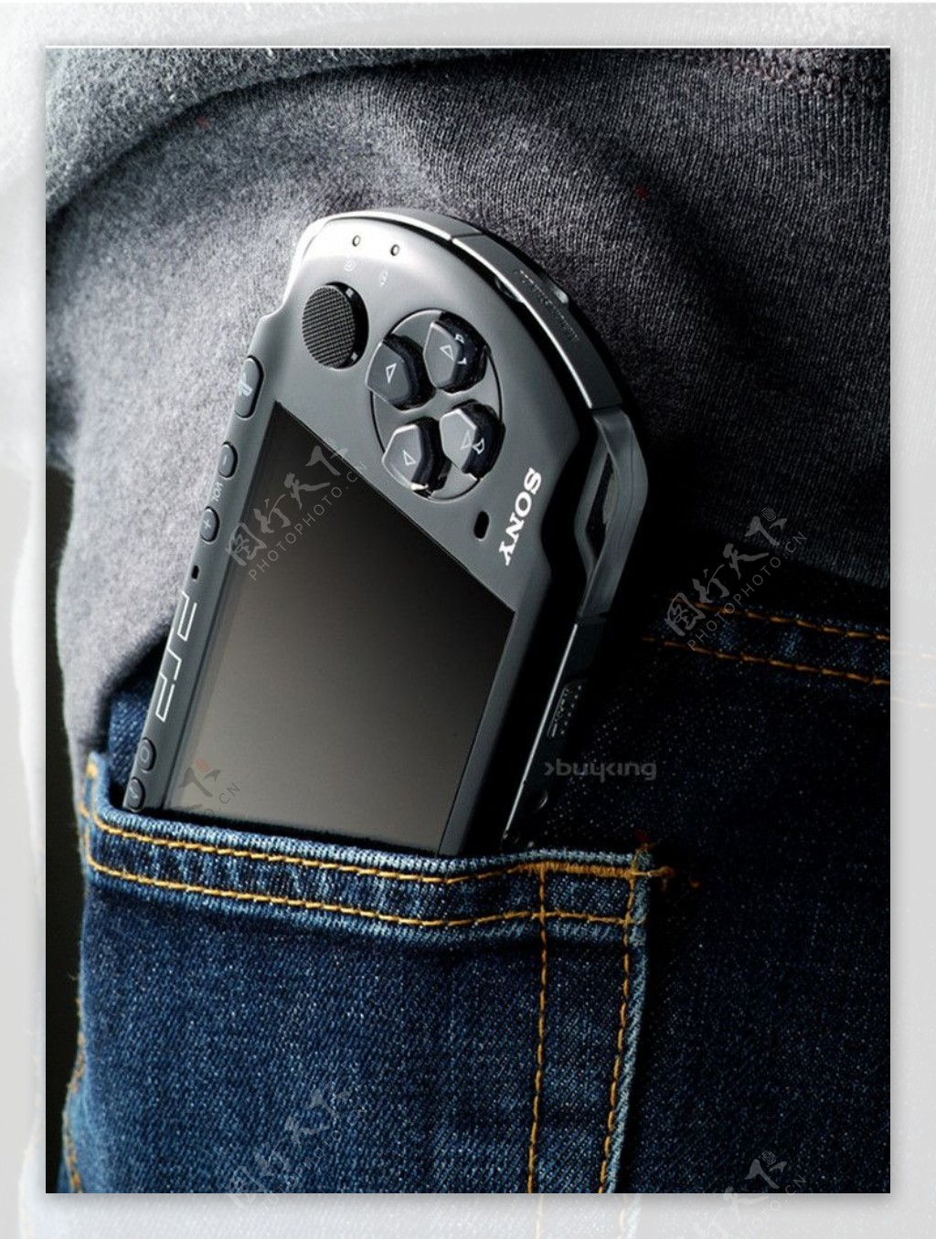 裤兜里的PSP游戏机图片