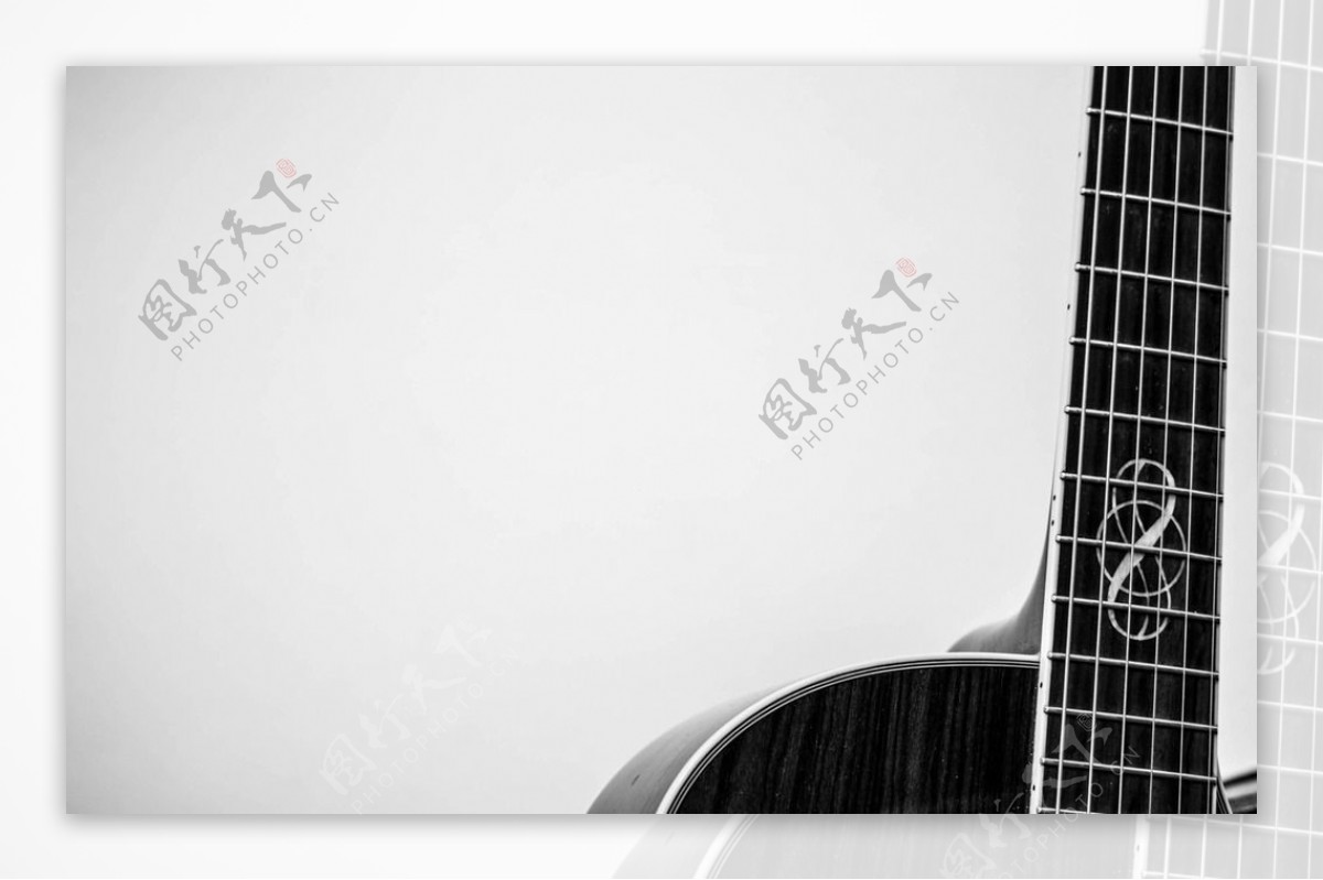 黑白吉他图片