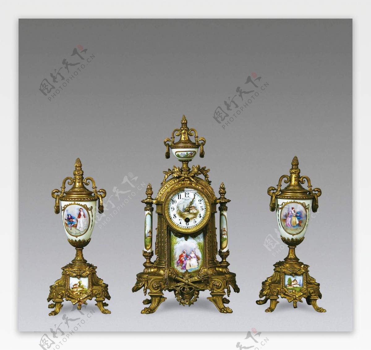 大英皇宫收藏钟图片