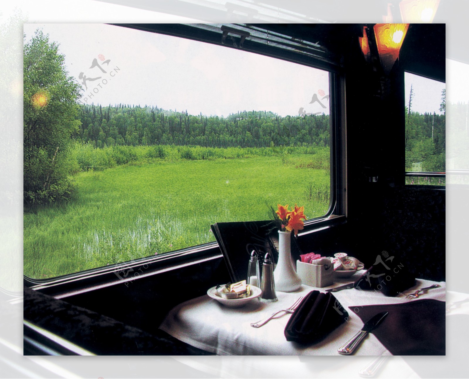 列车车厢餐饮图片