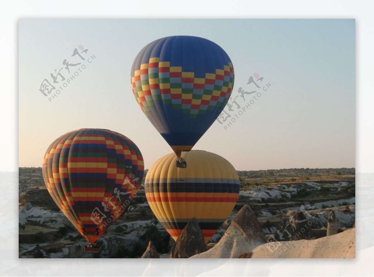 卡巴多奇亚热气球图片