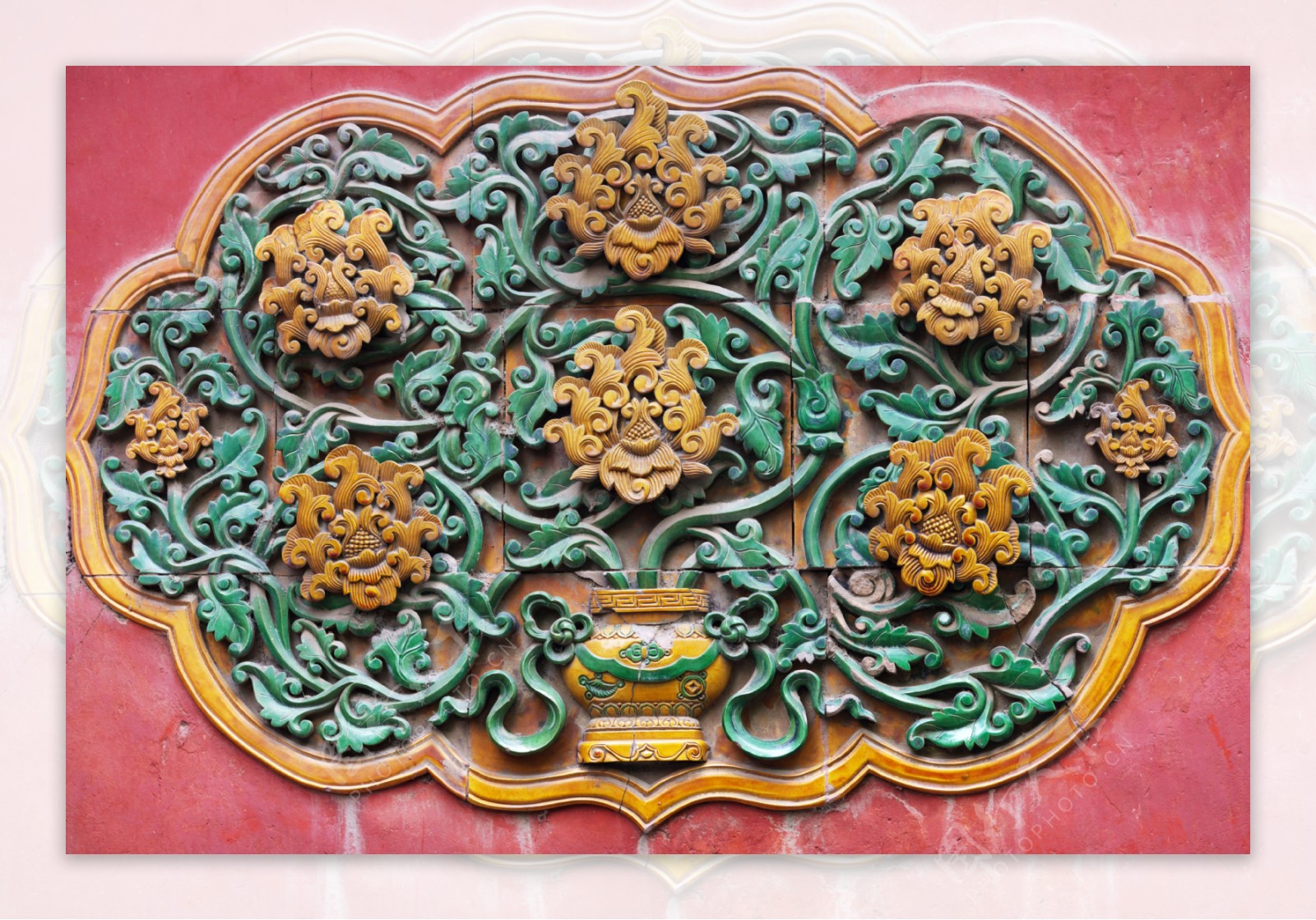 故宫宫墙上的陶瓷镶花图片