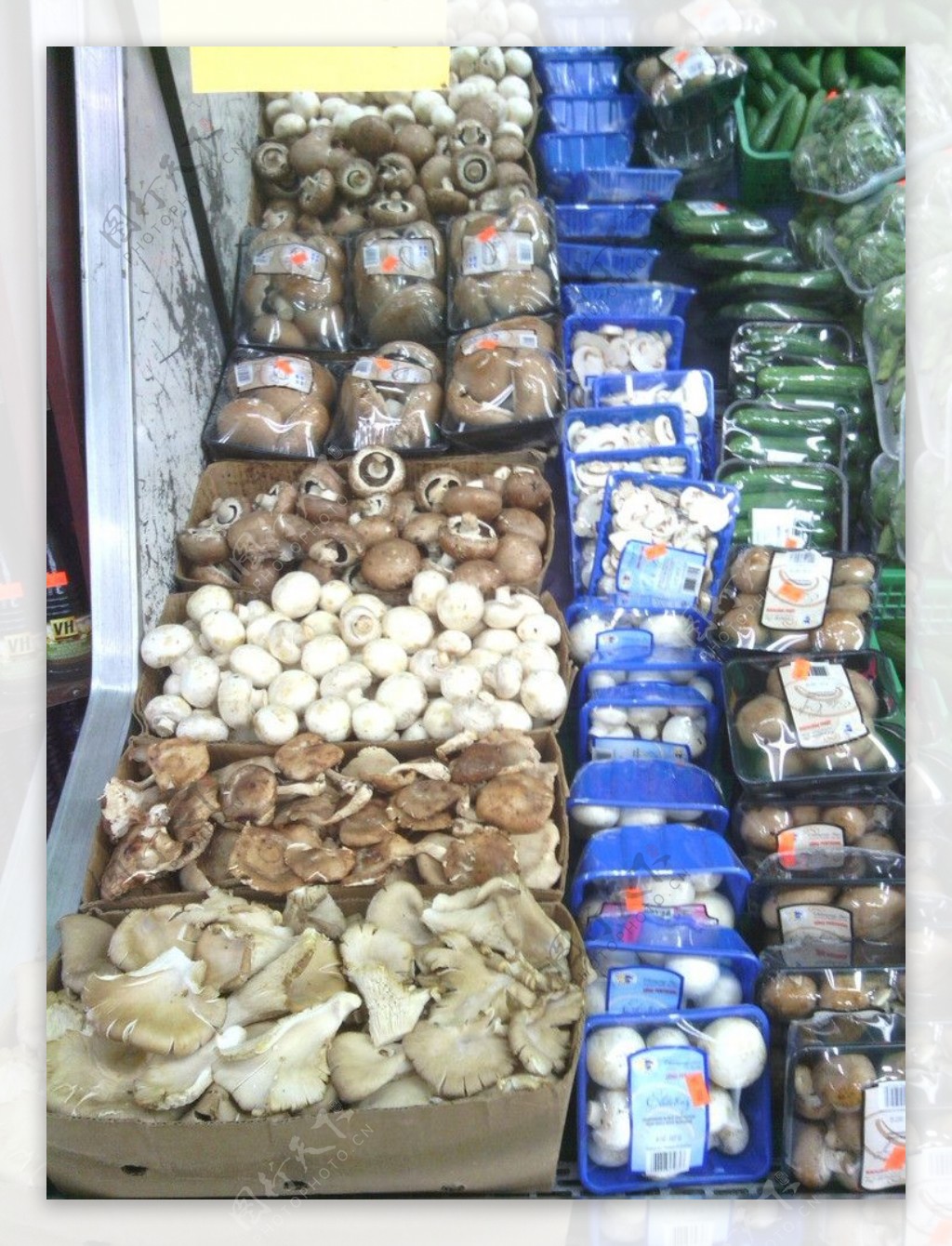 国外超市蘑菇图片