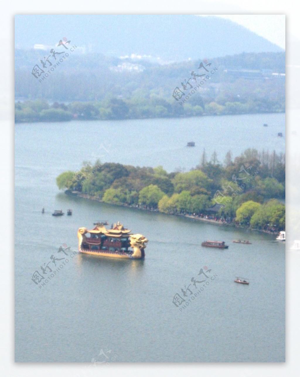 杭州西湖大龙舟图片