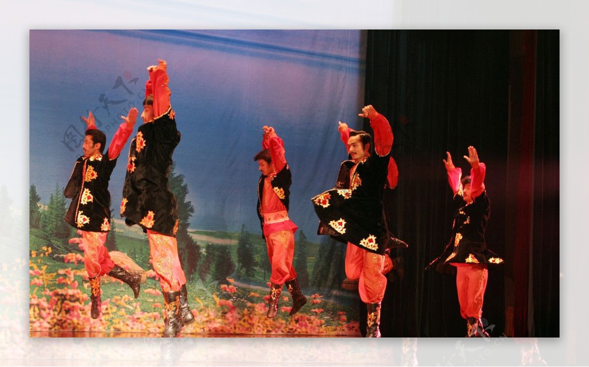 新疆男子舞蹈图片