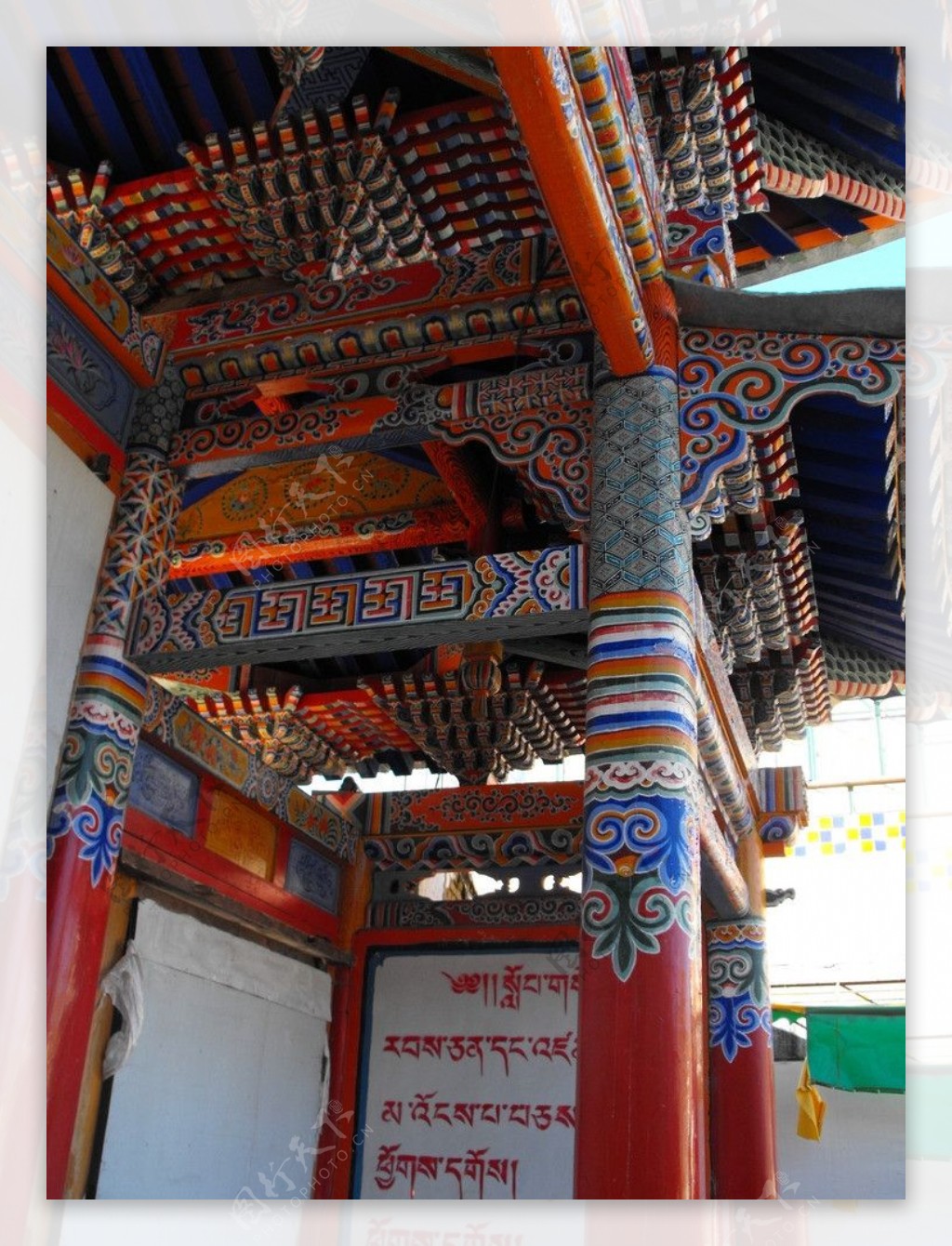 西藏佛教寺庙彩绘图片