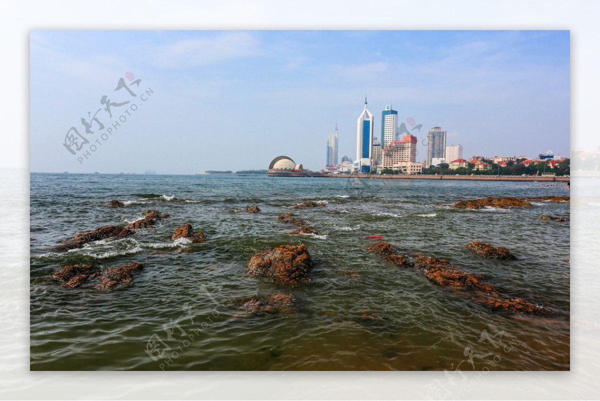 青岛栈桥海水浴场图片