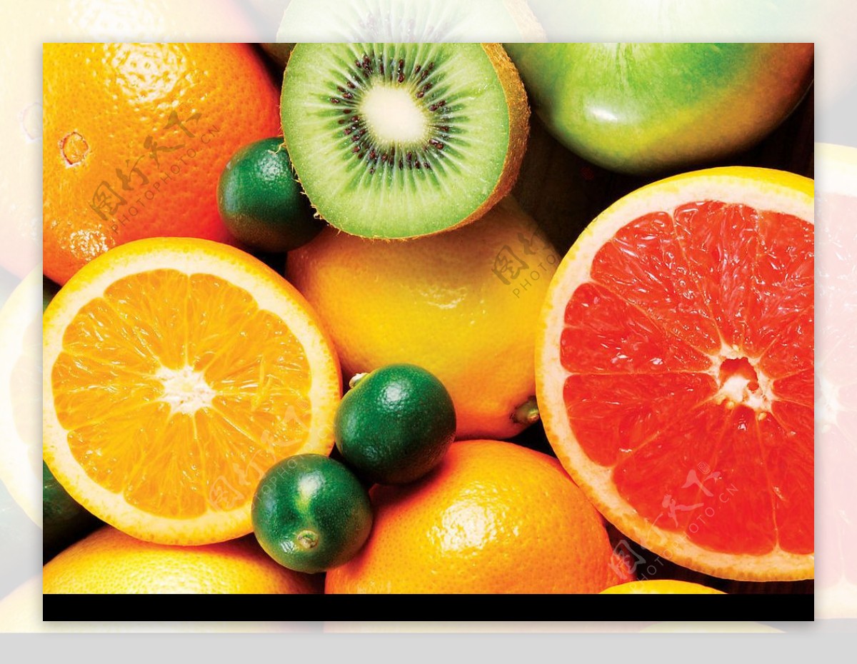 色彩鲜艳的新鲜柑橘类水果图片