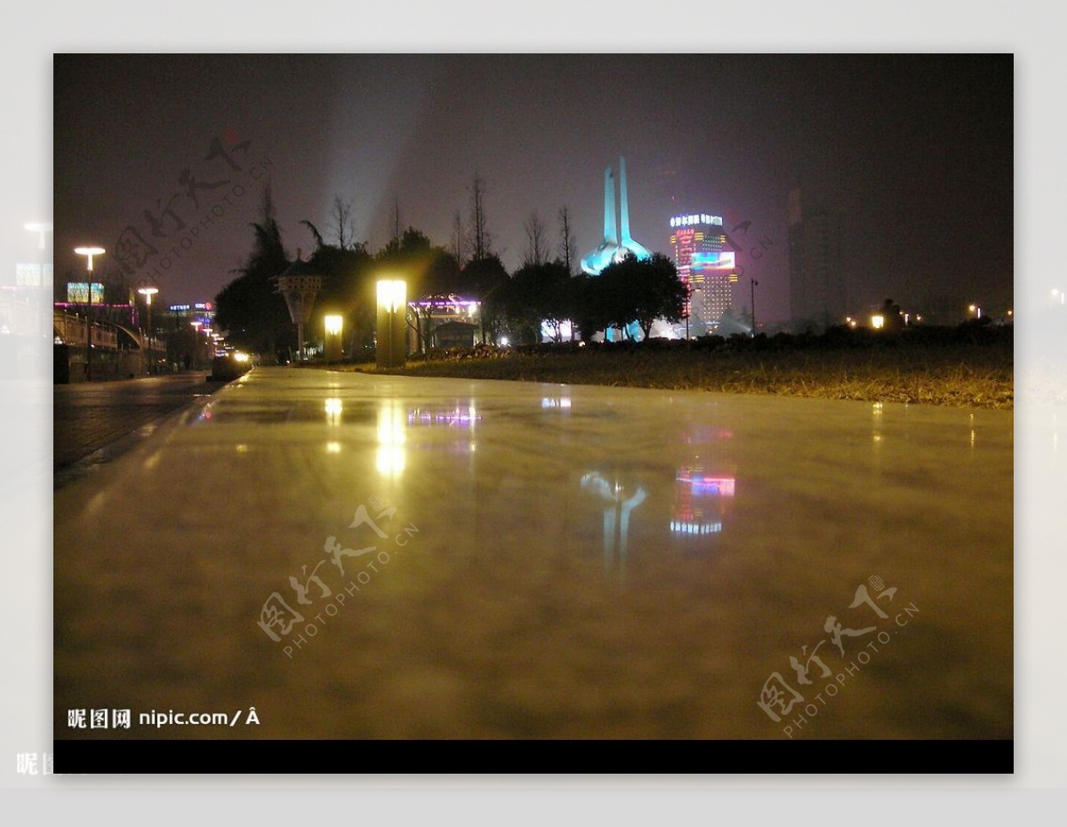 泉城广场夜景图片