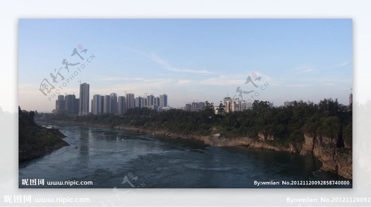 红水河畔全景图片