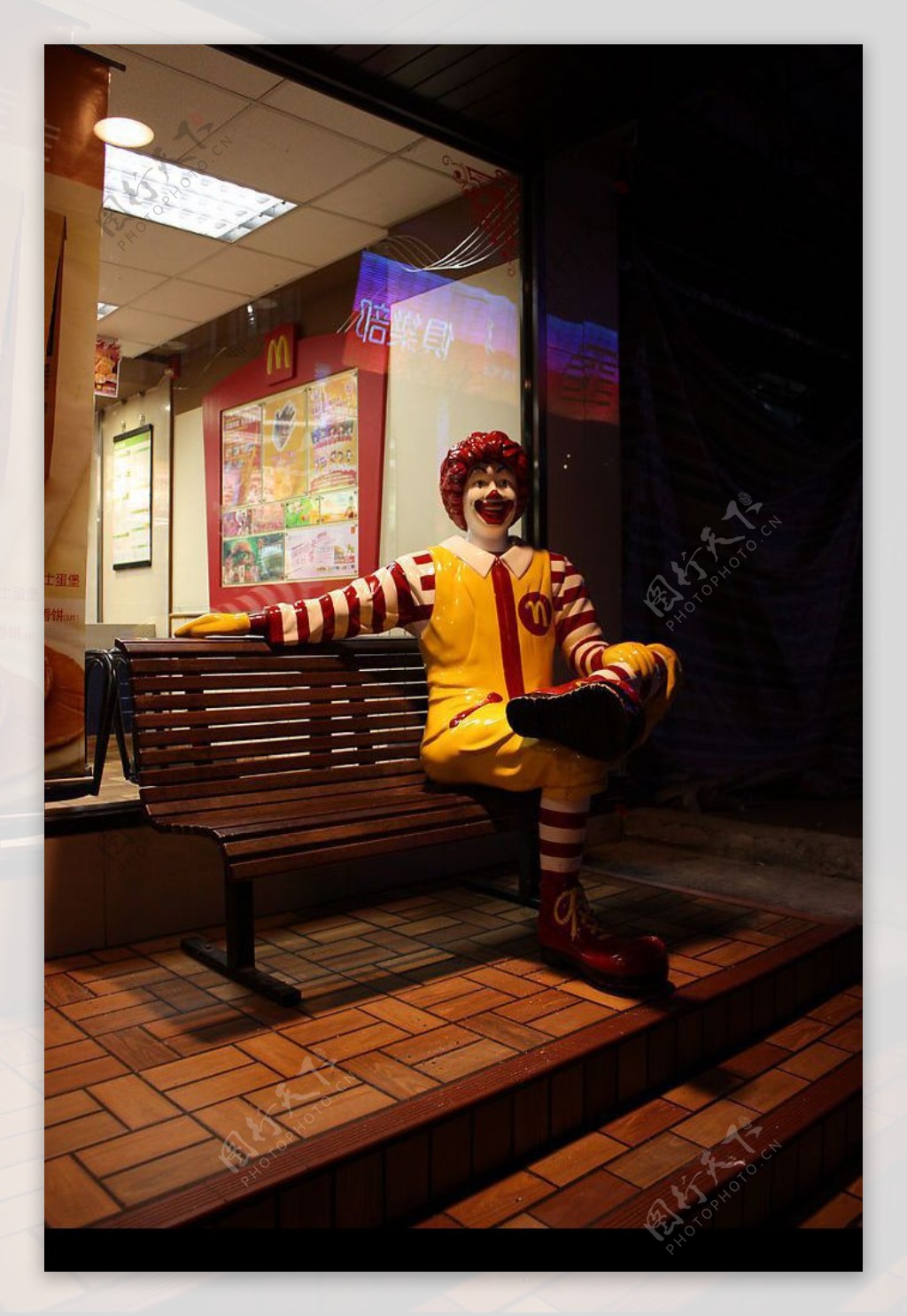麦当劳小丑图片