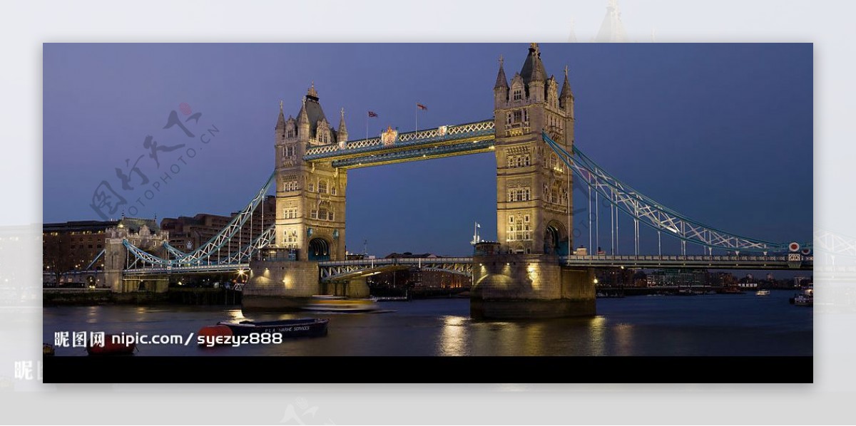 黄昏的伦敦塔桥图片