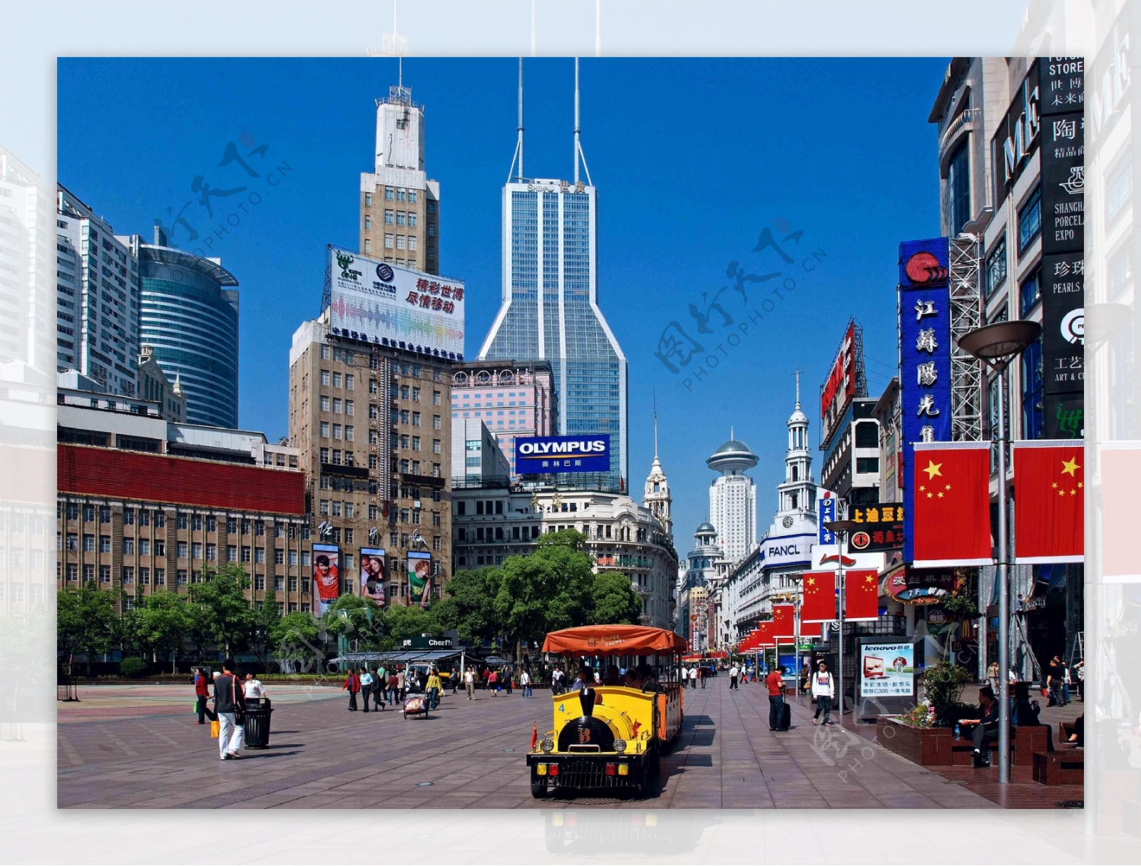 上海南京东路步行街街景图片