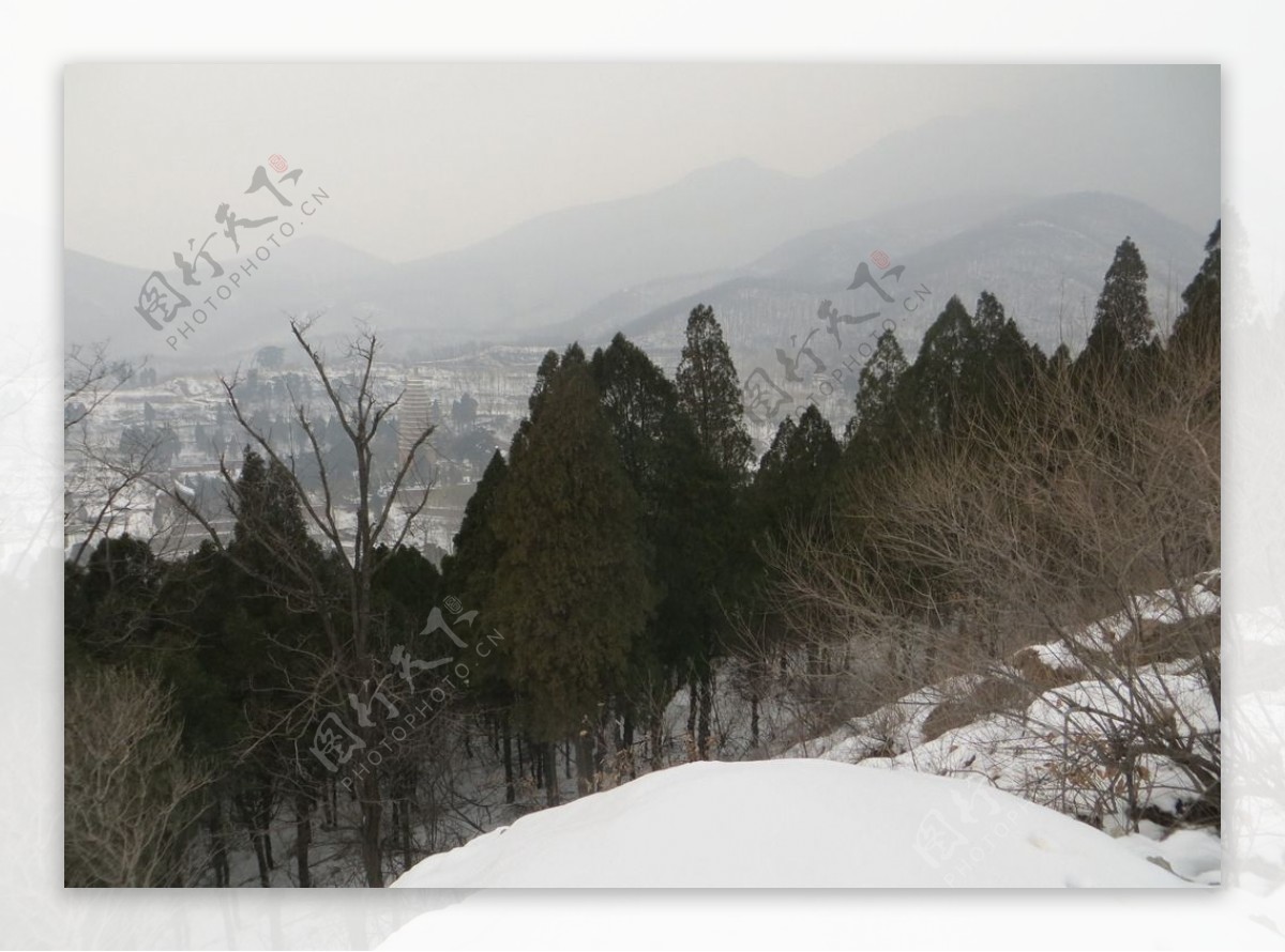 嵩山雪景图片