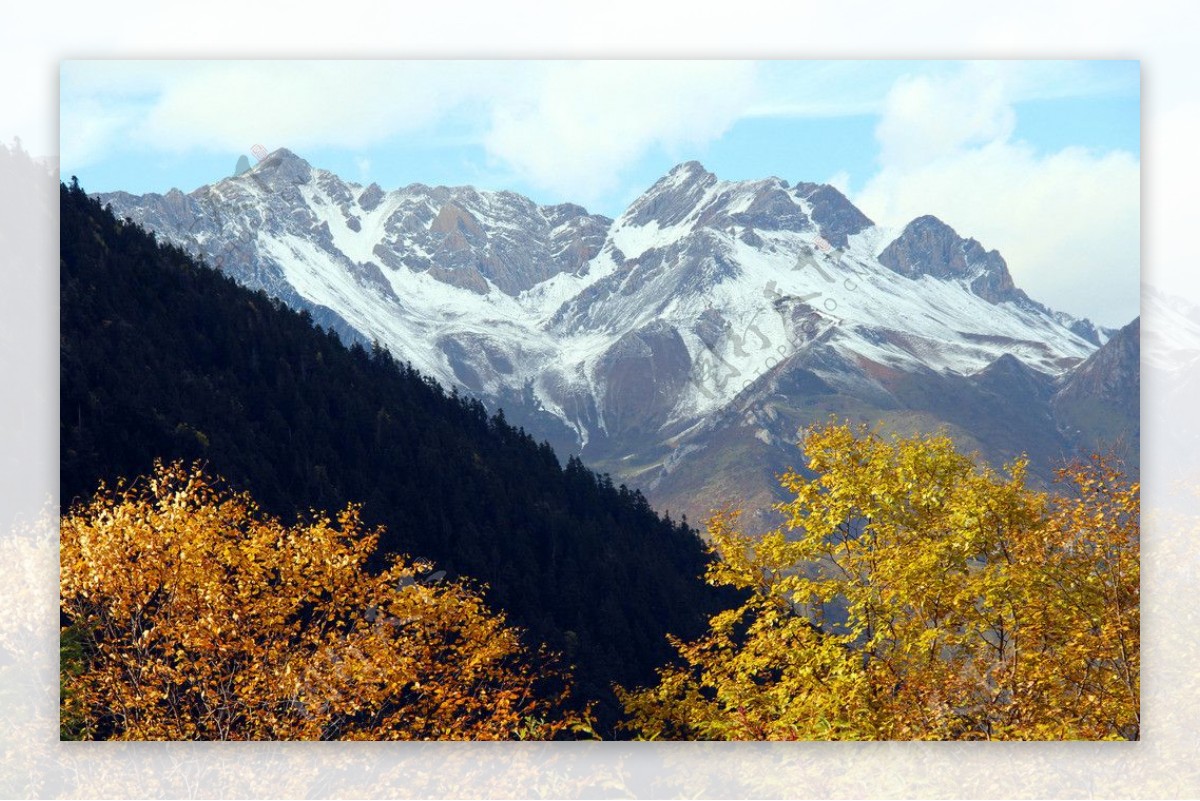 雪山山峰美景风光图片