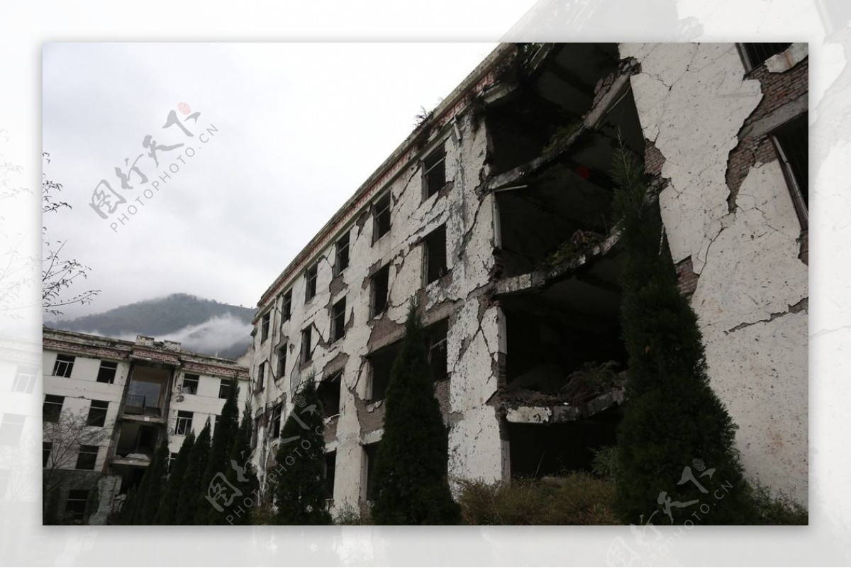 汶川地震遗址图片