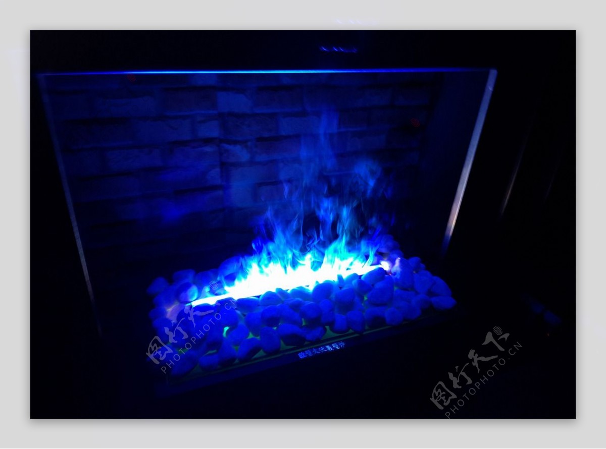蓝色壁炉图片
