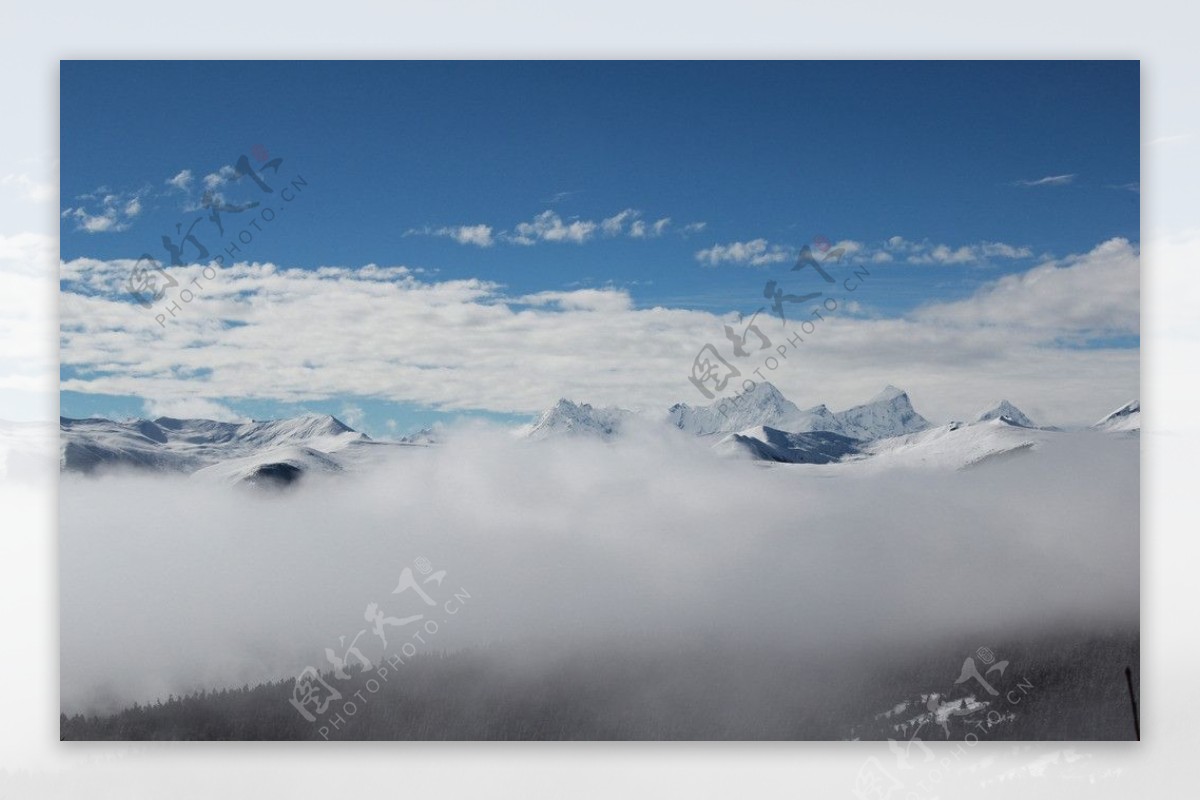 西藏雪山图片