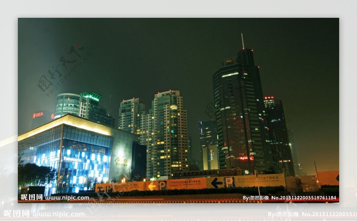 北京国贸夜景图片