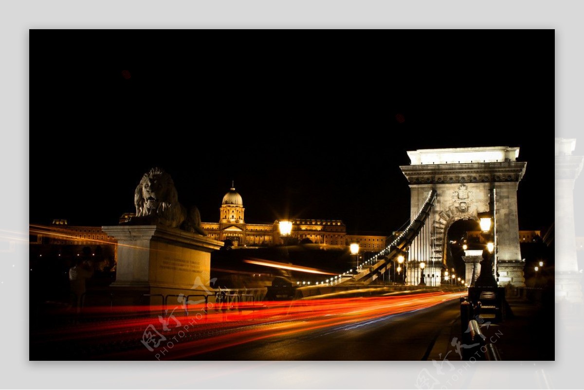 塞切尼链桥夜景摄影图片