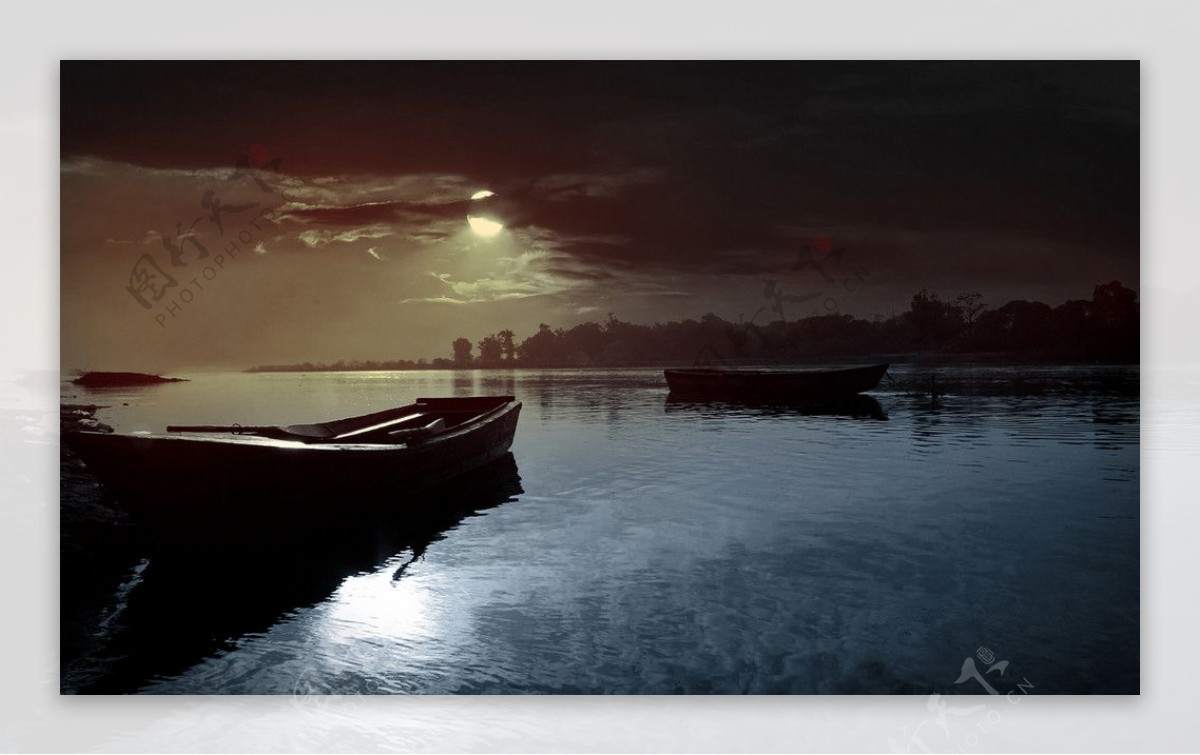 夕阳美景小船图片