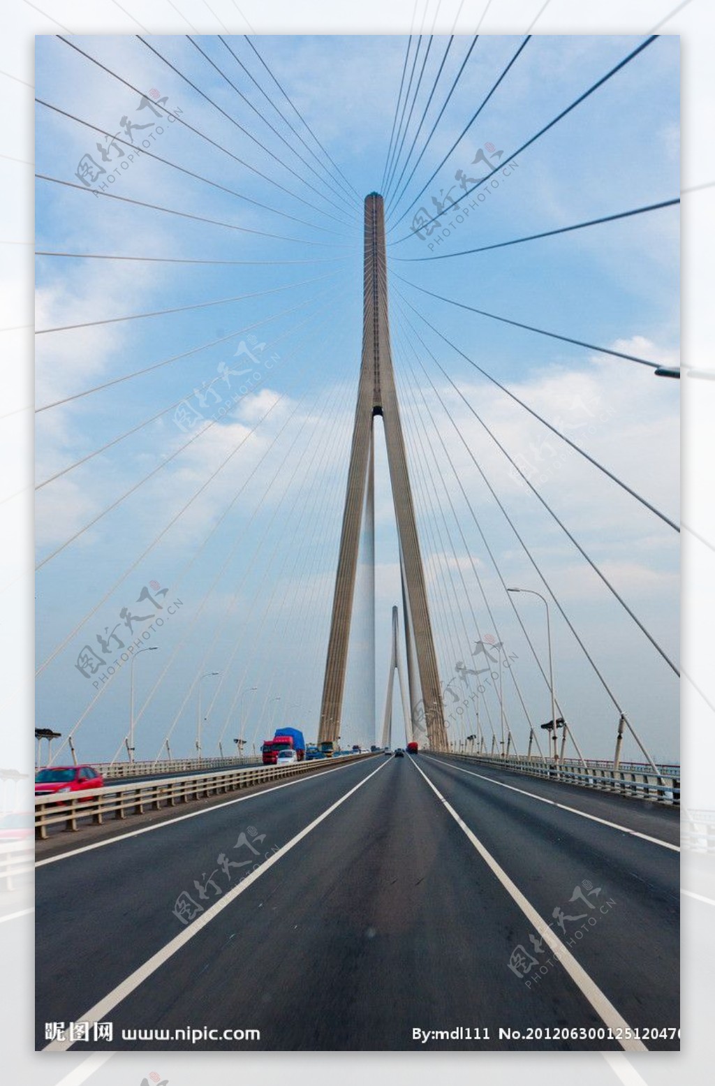 苏通大桥主桥面图片