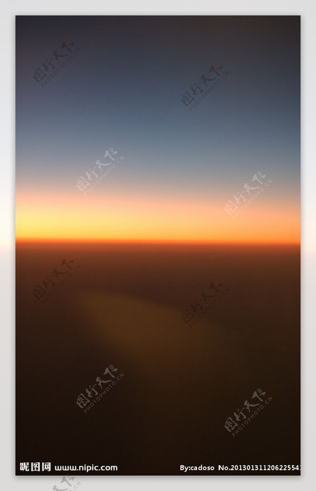 飞机上看落日图片