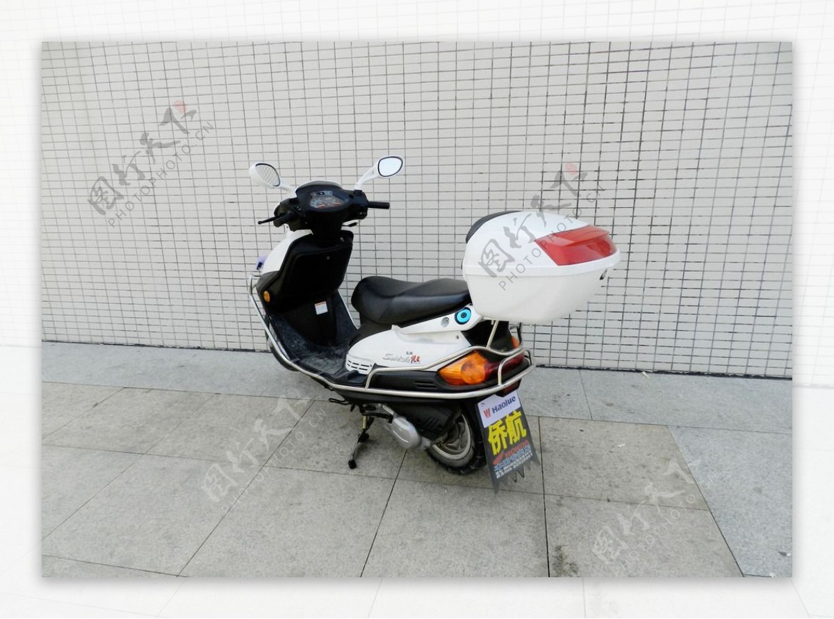摩托车HJ125T9C白色图片