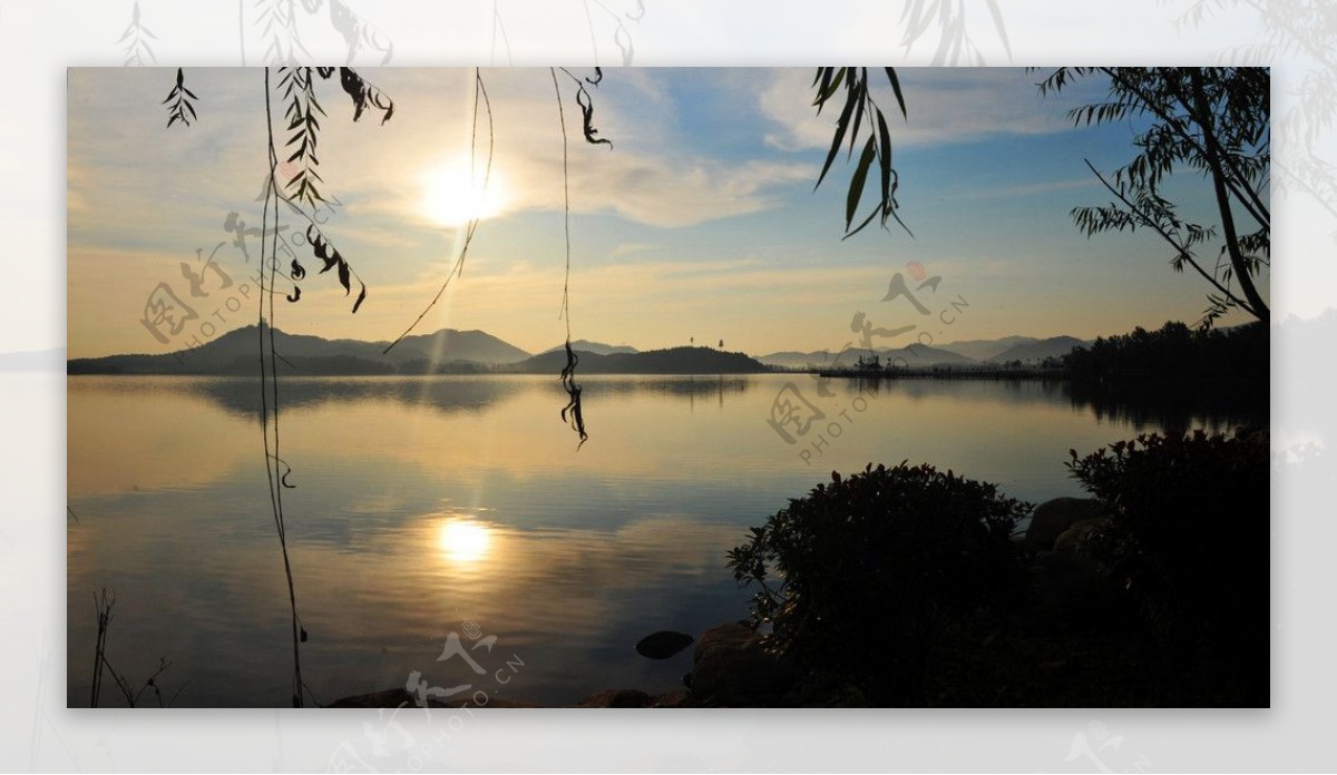 安徽平天半岛湖美景图片