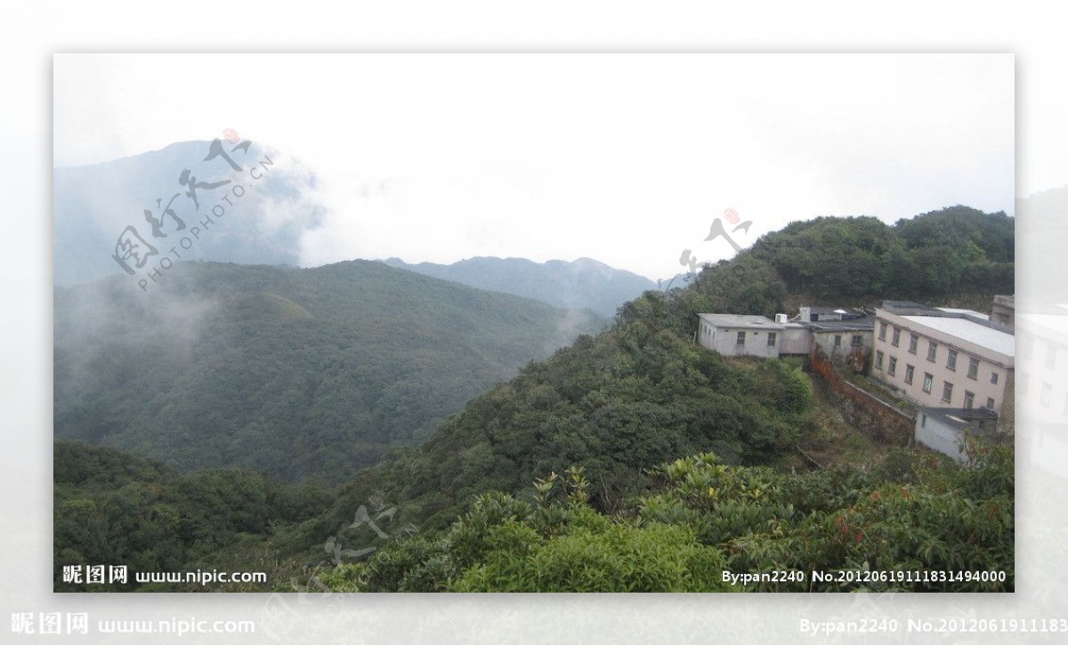 山顶山庄图片