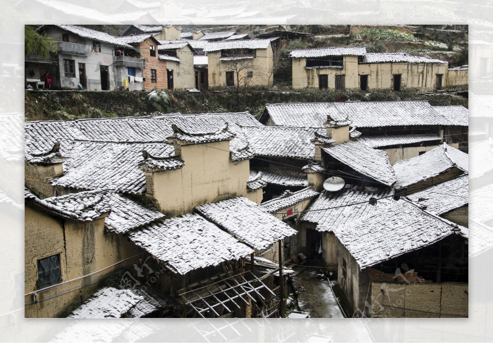 村庄雪景图片