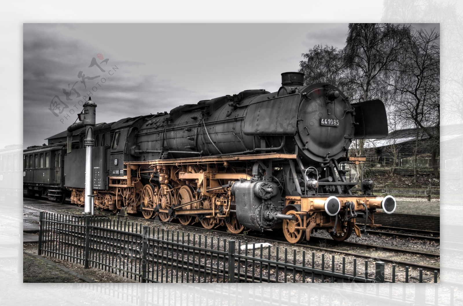 老式蒸汽机火车头图片