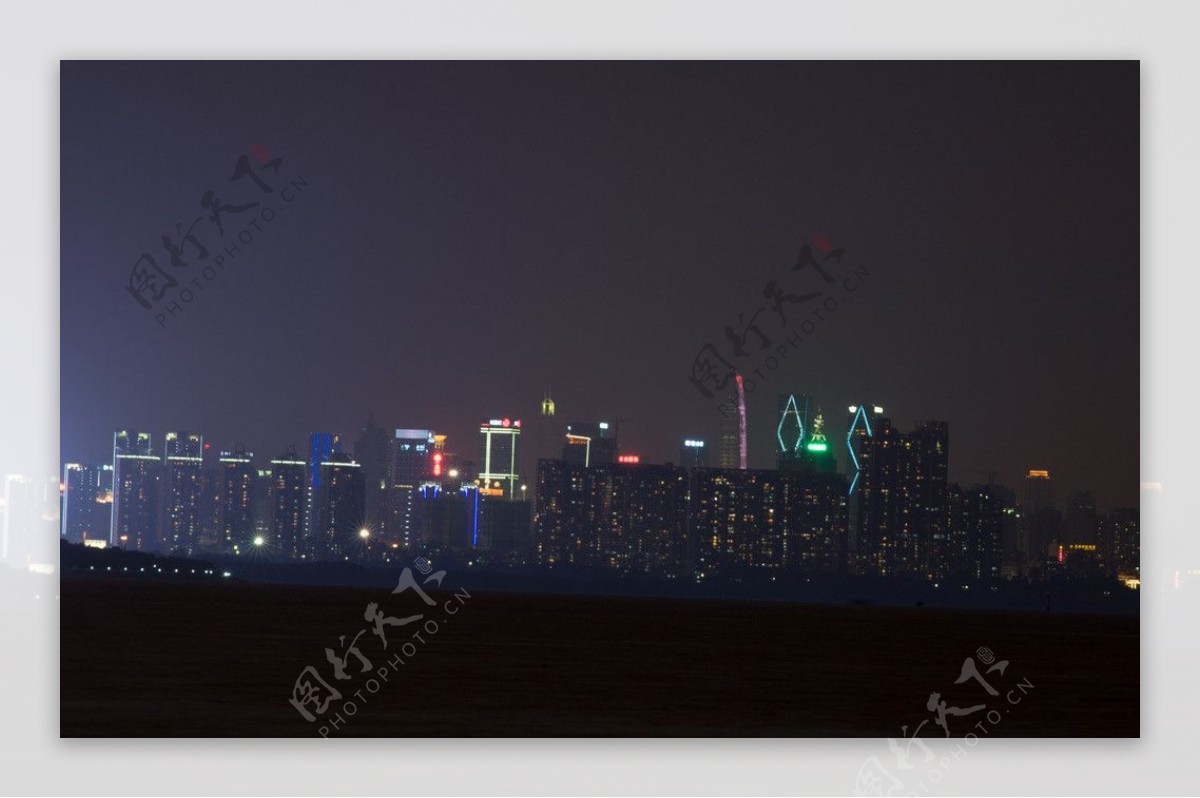 深圳湾夜景迷人图片