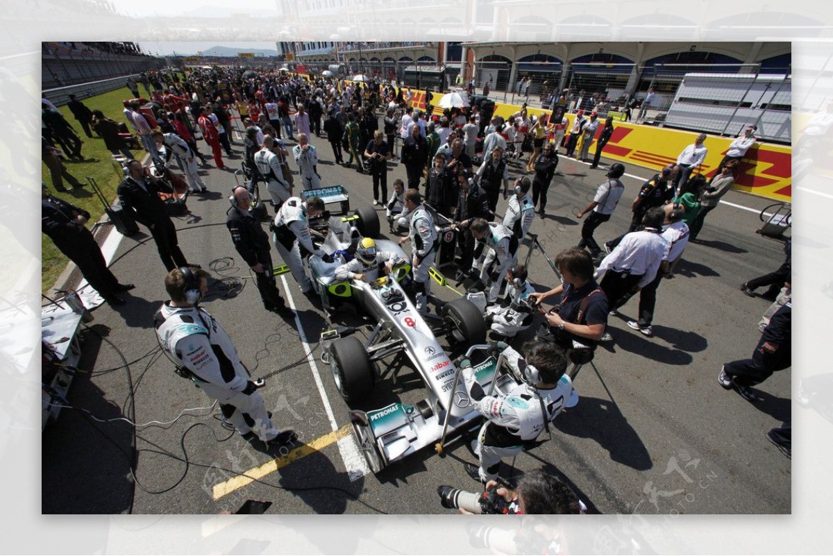 奔驰F1赛车车队图片