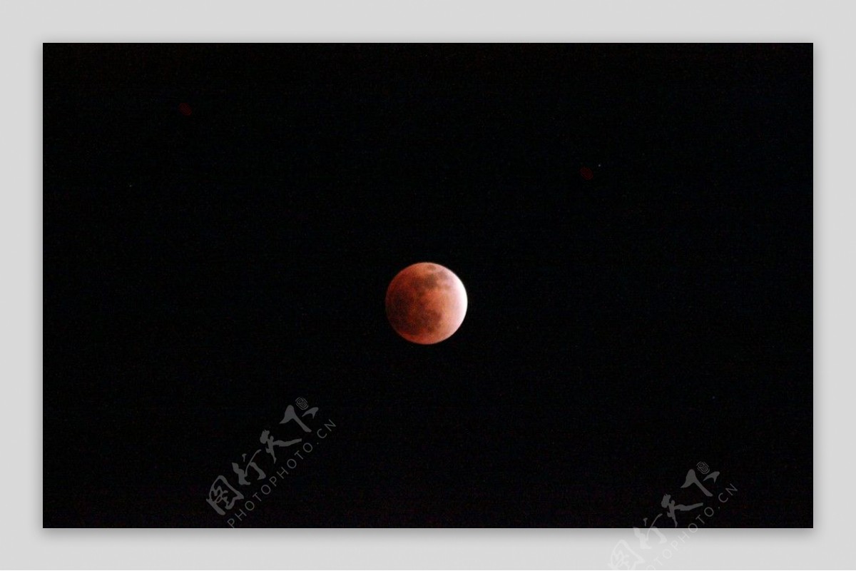 红月亮图片