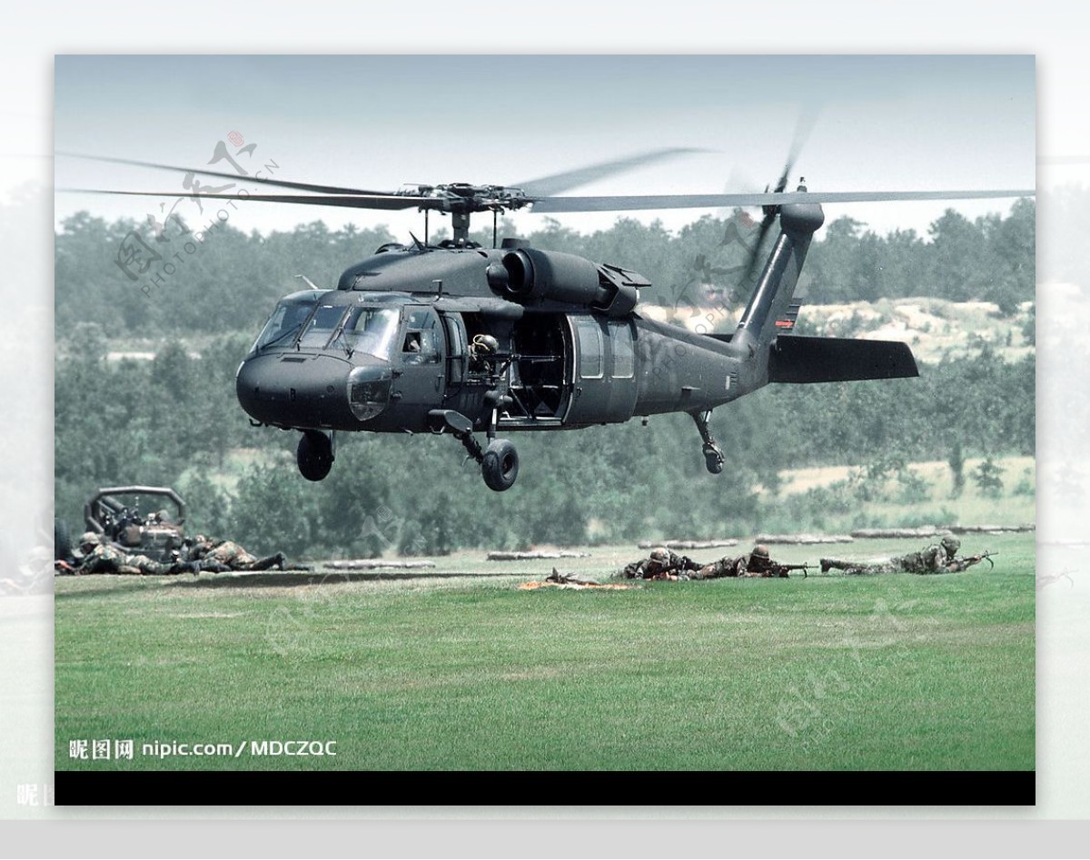 美国黑鹰直升机图片
