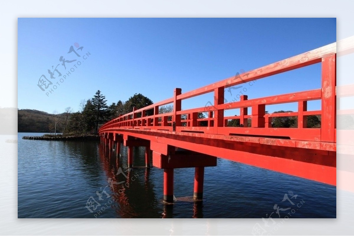 红色木桥图片