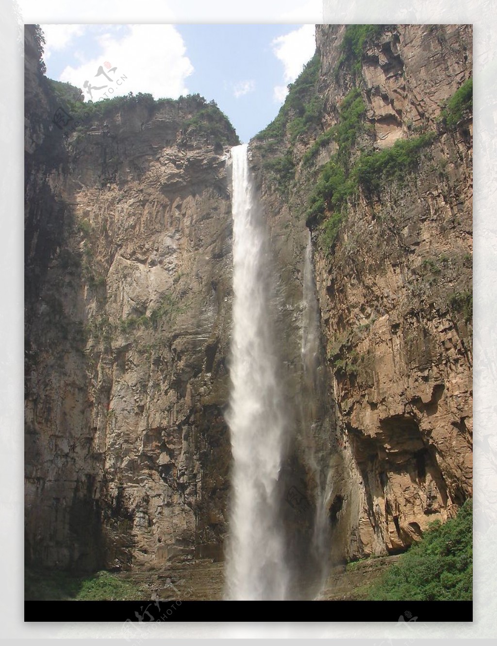 云台山大瀑布图片