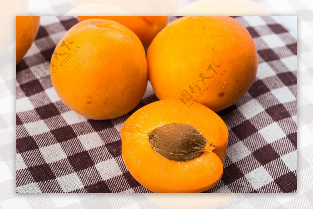 黄杏图片