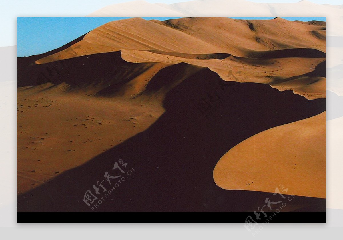 新疆沙漠图片
