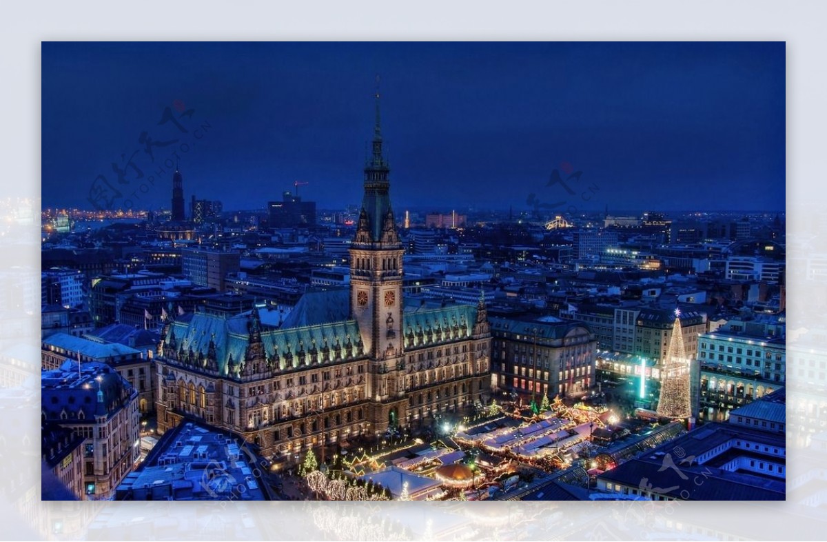 德国汉堡市政厅广场夜景图片