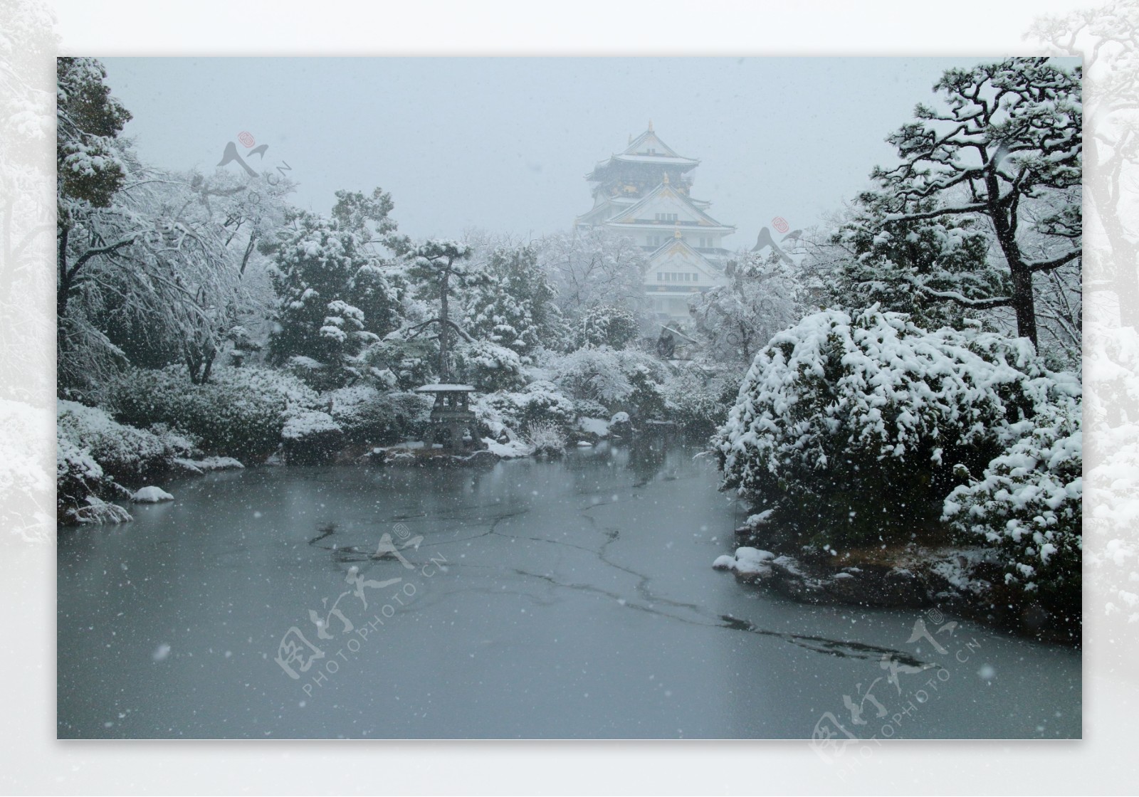 大阪城雪景图片