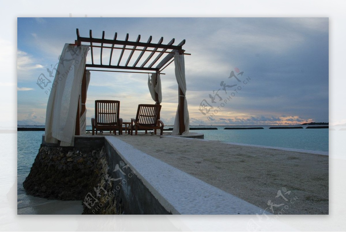 椰子岛躺椅图片