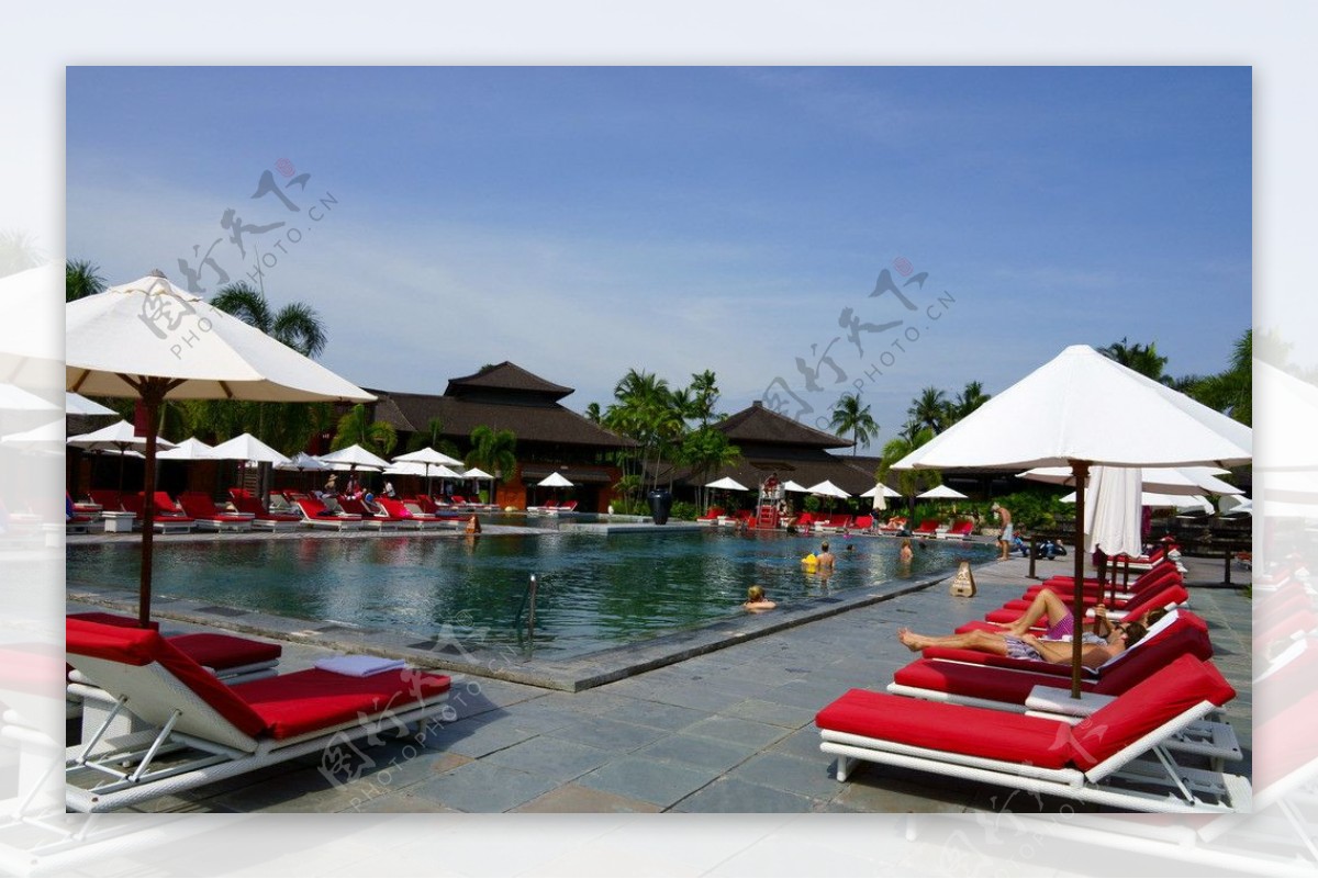 印度尼西亚某旅游点游泳池图片